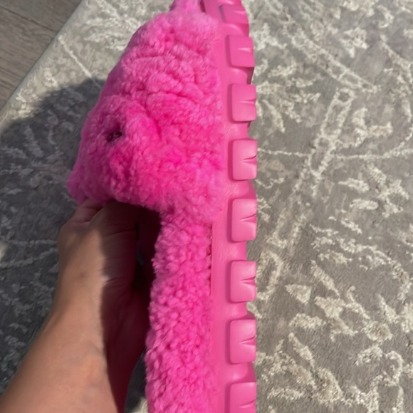 UGG slippers - Picture 4 of 5